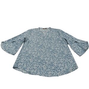 Floral Women's Top, NWOT, Size-M, Color-Blue/White, Womens Floral Top